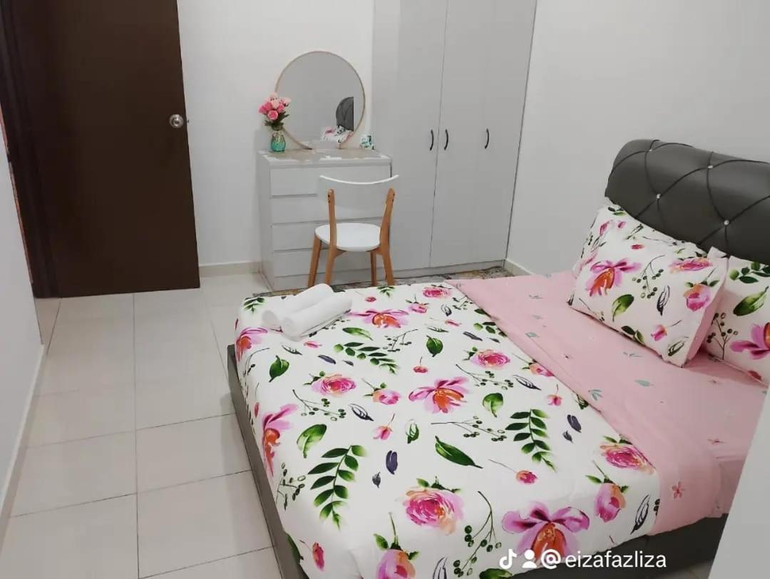 Fazlizasuite Homestay @ Teluk Kemang-Muslim Preferred Port Dickson Exterior foto
