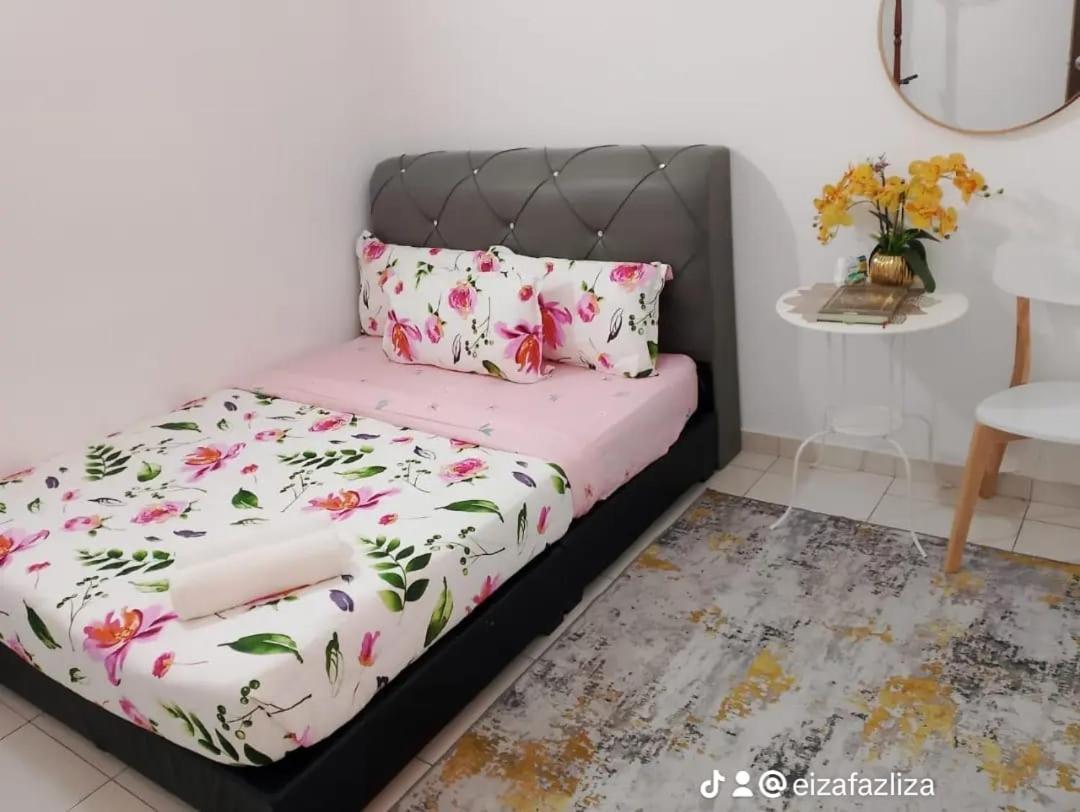 Fazlizasuite Homestay @ Teluk Kemang-Muslim Preferred Port Dickson Exterior foto